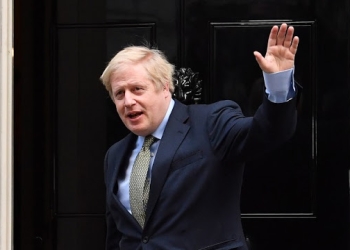 Tras vencer al covid-19, Boris Johnson retomará sus labores este lunes