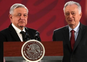 Hace enojar a AMLO que destapen negocios de hijo de Bartlett
