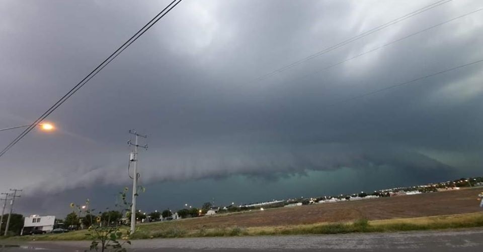 Tormenta causa daños en colonias de Piedras Negras