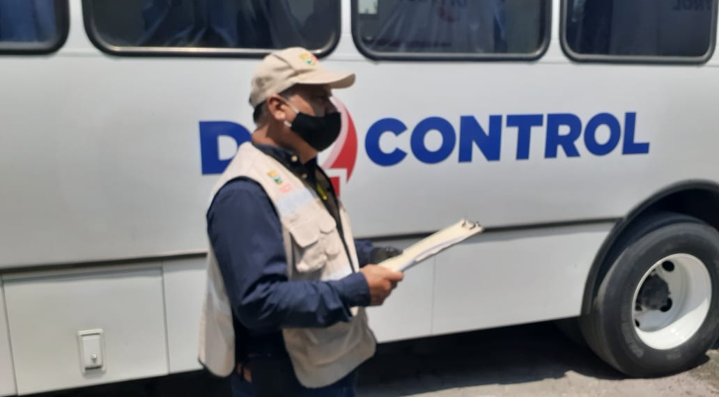 Vigilan regreso de unidades  de transporte de personal