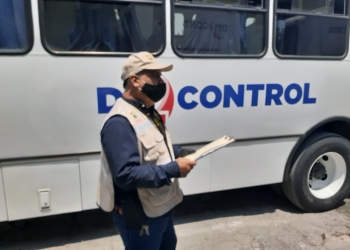 Vigilan regreso de unidades  de transporte de personal