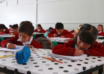 Miguel Barbosa Huerta decreta en Puebla fin del ciclo escolar en junio