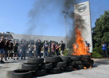 Nissan anuncia el cierre de su planta en España