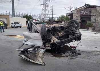 Joven que provocó choque volcadura ya está estable