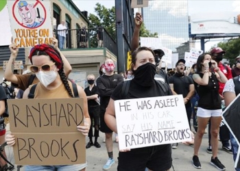 Se desatan nuevas protestas en EU tras la muerte de otro afroamericano a manos de la policía