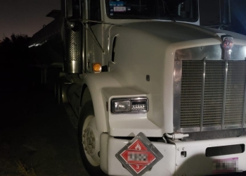 Localizan toma clandestina en ducto de Pemex en la Carretera 57