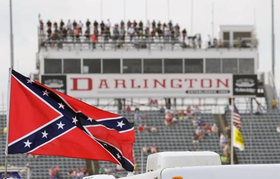 Armada de Estados Unidos prohibirá la bandera confederada en sus instalaciones