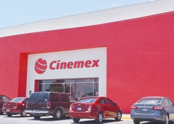 Cines, teatros y eventos no serán reactivados