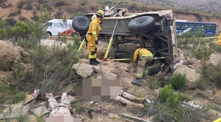 Seis soldados mueren tras volcar en vehículo militar en BC