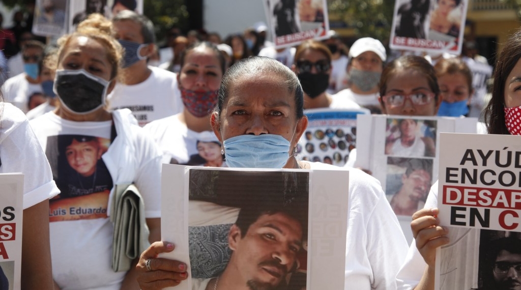 Familiares desaparecidos acusan a AMLO de haber ignorado a colectivos en Xalapa