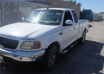 Recuperan pick up con reporte de robo