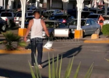 Huye de hospital de IMSS al saber que usaría ventilador, pero muere al cruzar la calle