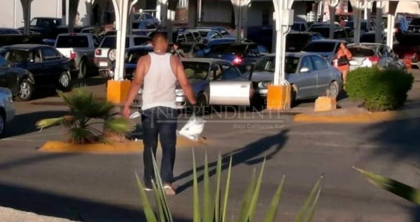 Huye de hospital de IMSS al saber que usaría ventilador, pero muere al cruzar la calle
