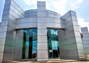 Suspenso en el CEAM
