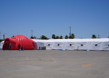 Avanza la instalación del Hospital Móvil