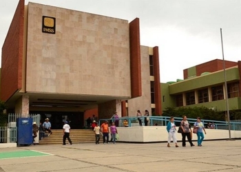 Insta IMSS a tramitar  el permiso covid-19