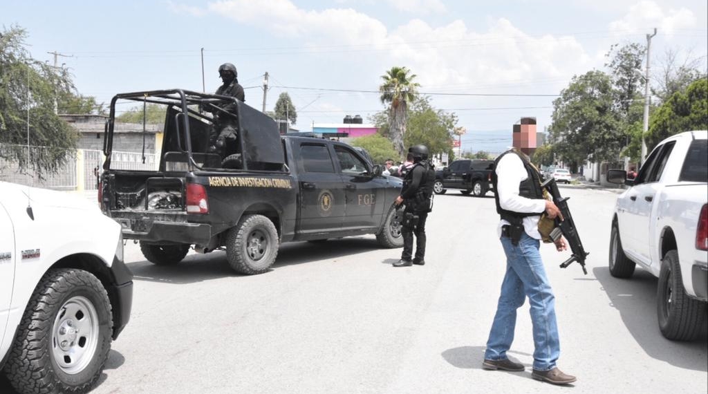 Detienen a sujetos armados