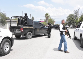 Detienen a sujetos armados