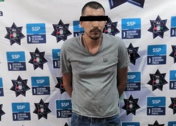 Lo detienen con armas y droga