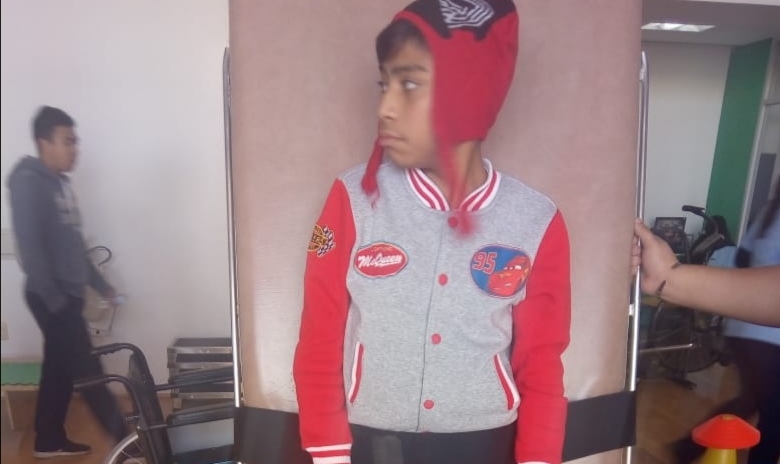 Pide una silla de ruedas