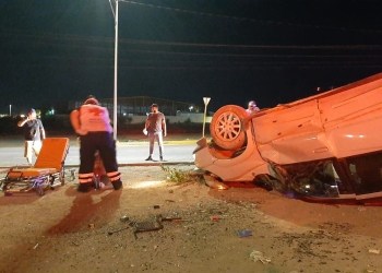 Policía Preventiva Municipal consigna ante el MP aparatosa volcadura
