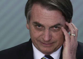 Jair Bolsonaro, presidente de Brasil, da positivo a COVID-19