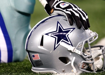 Cowboys de Dallas cancelan los abonos para la próxima campaña