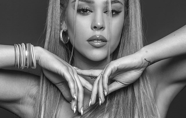 Danna Paola sorprende con look en Instagram