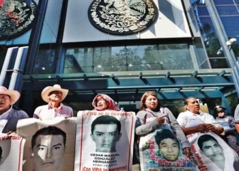 Padres de los 43 ven con satisfacción avances en investigaciones