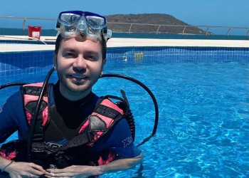 Memo Garza comparte su experiencia “Buceando”