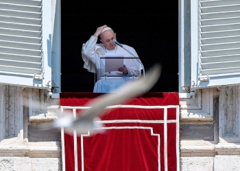 Pide papa Francisco prestar atención a los ancianos en la pandemia