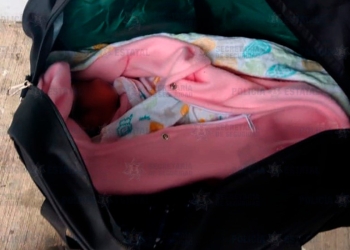 Abandonan a recién nacida en centro comercial de Chalco
