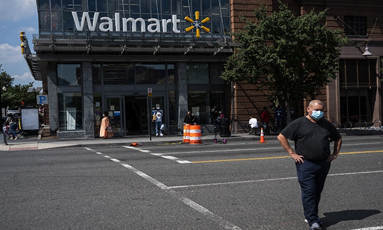 Grandes cadenas como Walmart, Starbucks, y Costco hacen obligatorio usar cubrebocas