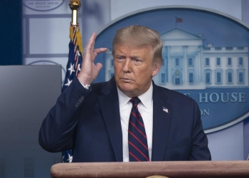 Donald Trump sugiere que explosión en Beirut fue un ataque con bomba