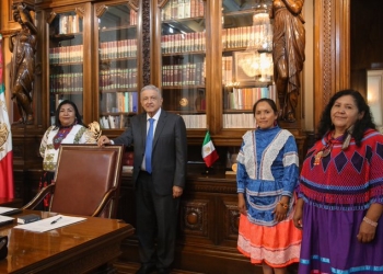 AMLO presenta terna de mujeres indígenas para dirigir el Conapred