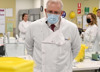 Gobierno de Australia podría hacer obligatoria la vacuna contra COVID-19