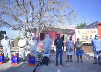 Apoyan a familias con pacientes COVID19 desinfectando viviendas