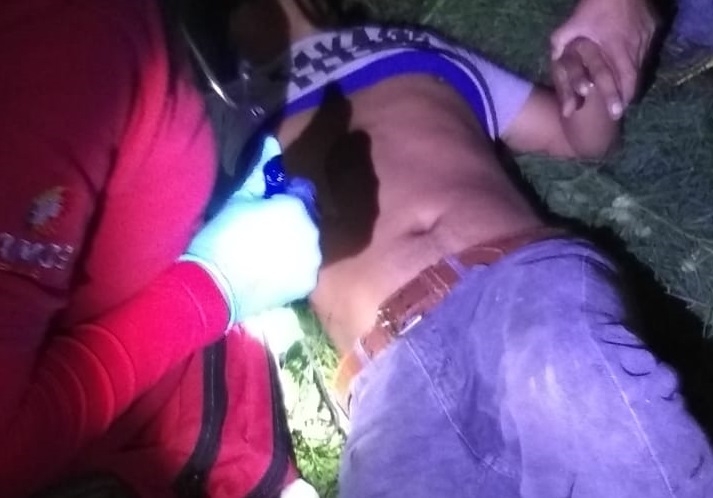 Alcoholizado termina volcando su camioneta