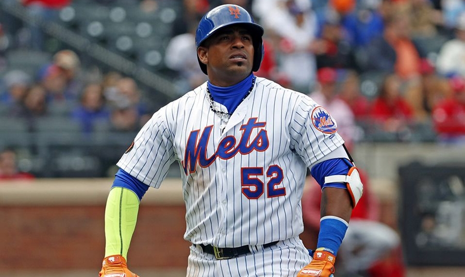 Yoenis Céspedes abandonó temporada por problemas de coronavirus