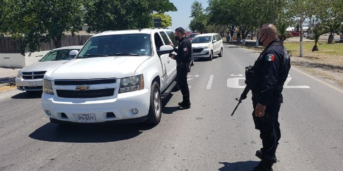 Conducían vehículos con engomados falsos
