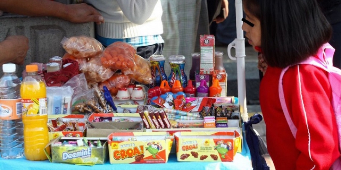Apoyará Sheinbaum prohibición de venta de alimentos chatarra en escuelas de CDMX