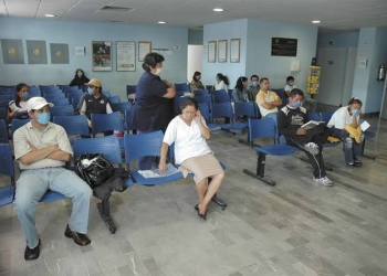 Garantizan salud para personas sin seguro en Coahuila