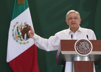 AMLO advierte que si AHMSA no repara daño por Agronitrogenados, será castigada