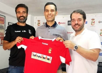 Rafa Márquez inicia su aventura como entrenador en España