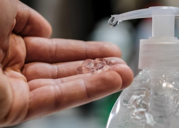 Emite Cofepris alerta sanitaria por geles antibacteriales con metanol
