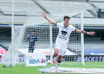 Pumas golea al San Luis y recupera el liderato