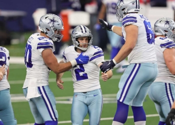 Dallas consigue con drama su primera victoria de la temporada