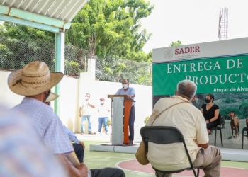 Entregan apoyos a productores damnificados por Hernán en Guerrero