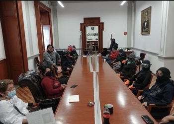 Por quinto día, mantienen tomadas instalaciones de CNDH en CDMX