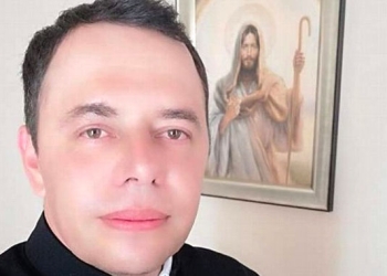 Sacerdote emborrachaba a un niño para abusar de él; lo condenan a 32 años de cárcel